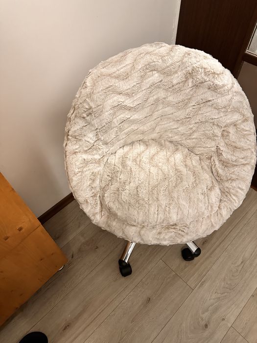 Vand scaun birou achizitionat din Mobexpert