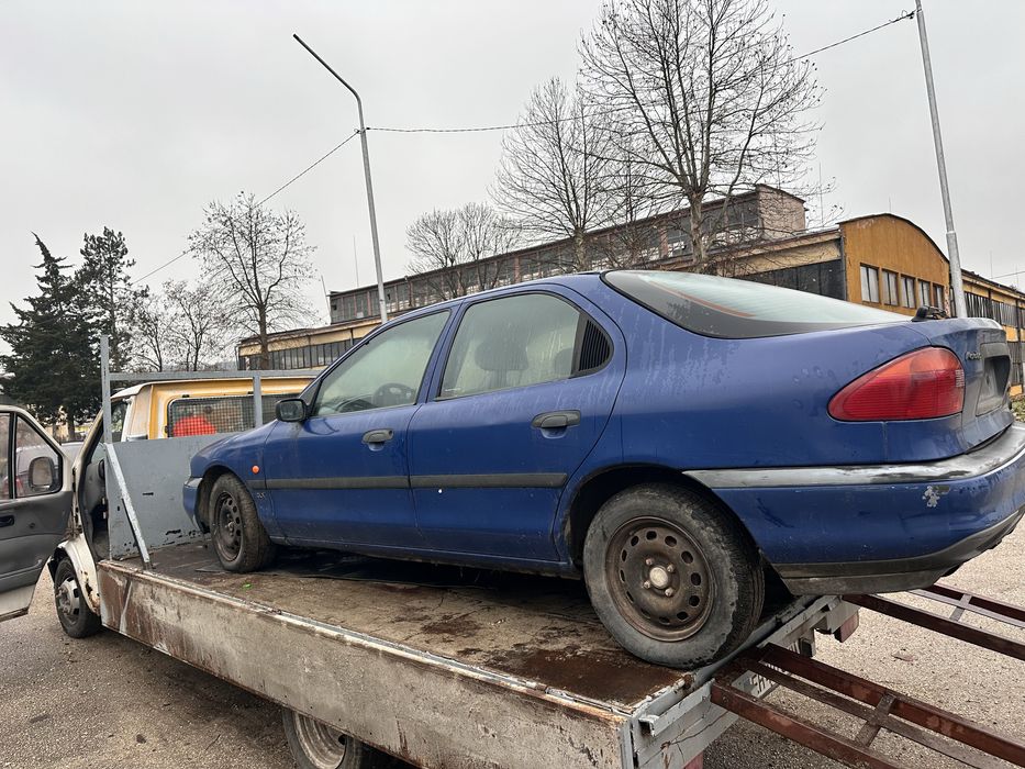 Ford Mondeo Mk1 1.6 16V на части – мотор и скорости в добро състояние