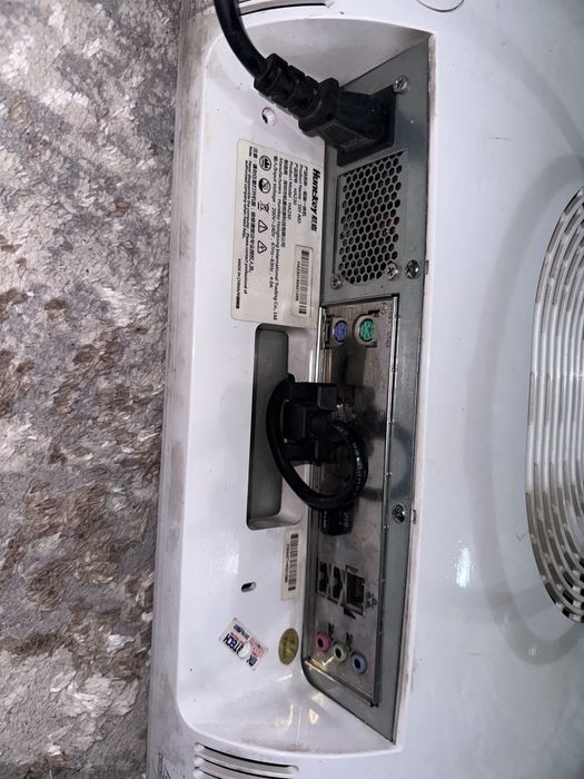 Моноблок HuntKey 24