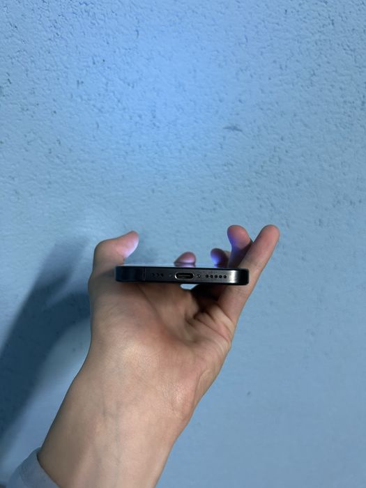 Продам Iphone 15 pro 128gb