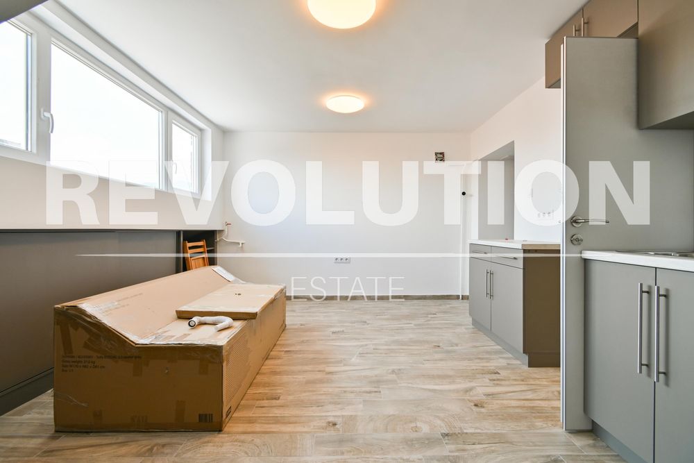 Дава се под наем Едностаен апартамент в София, Медицинска академия - 35 кв.м за 500 € - Снимка #2