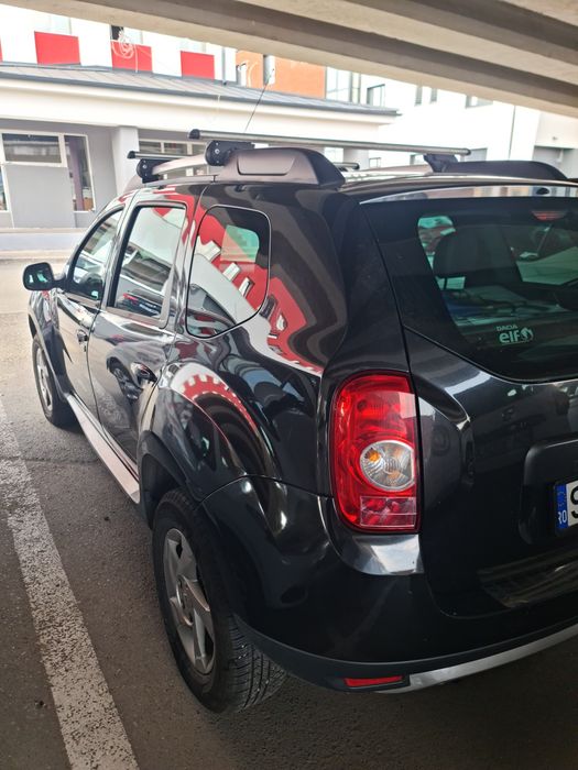 Vând Dacia Duster