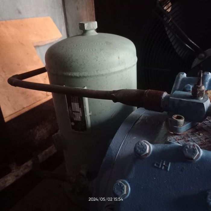 Продам холодильник