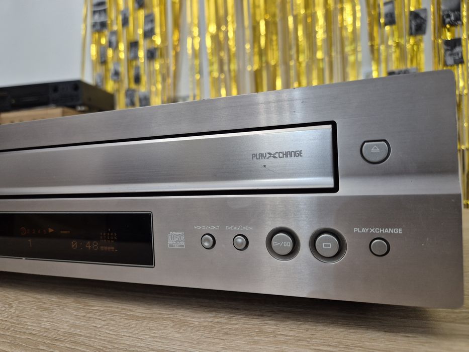 CD Player Yamaha CDC-697 – 5 Disc Changer – Sunet Hi-Fi