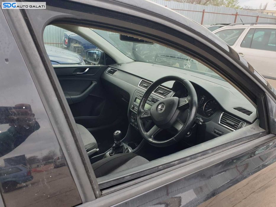 Geam Sticla Usa Portiera Dreapta Fata Skoda Rapid 2012 - 2017