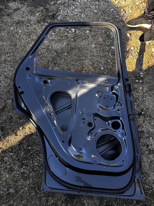 Ușă stânga spate audi q5.80a.