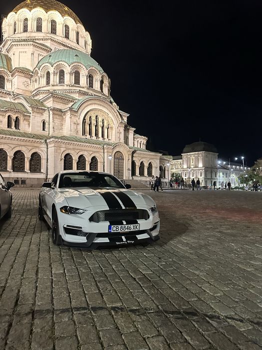 Форд мустанг под наем за балове 2026