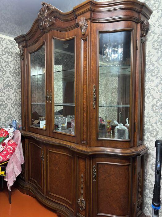 Стенка для гостиной и тримо коплект