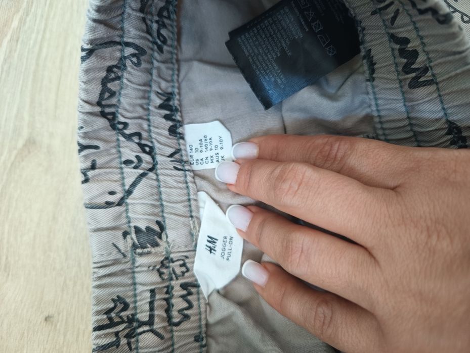 Pantaloni jogger h&m 140