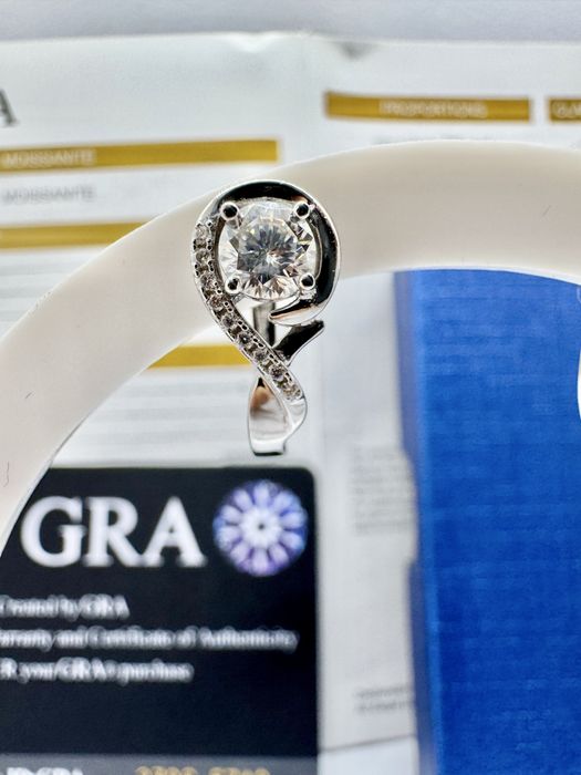 Сребърни обеци с мойсанит (Диамант) 0.5 карата