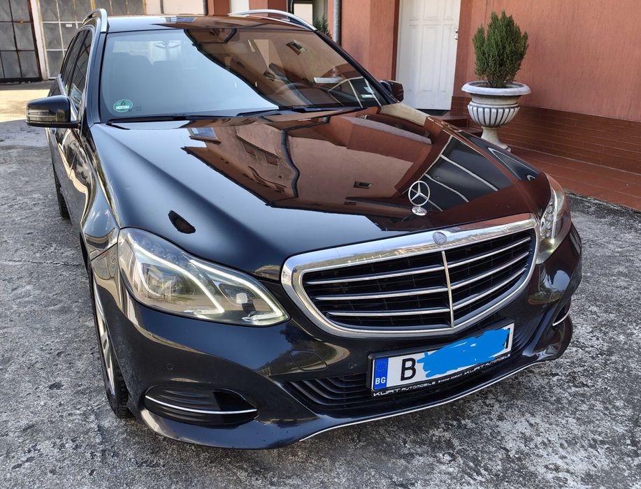 Продавам Mercedes Benz E 220 9-G