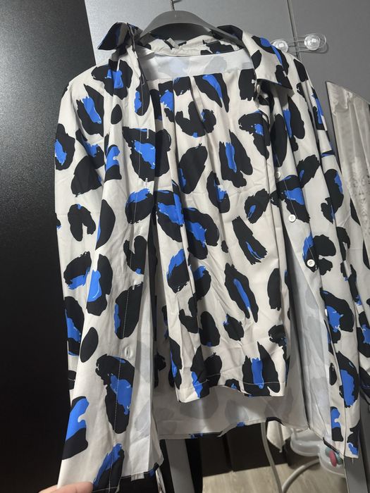 Комплект в синьо и бяло