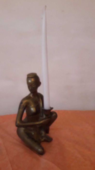 Statuie suport de lumanare din bronz