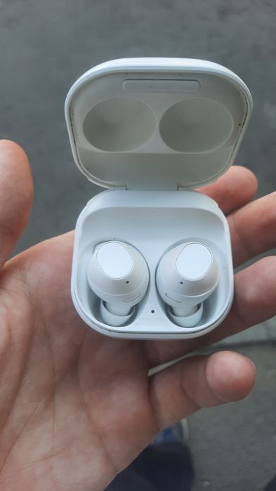 Samsung Galaxy Buds FE