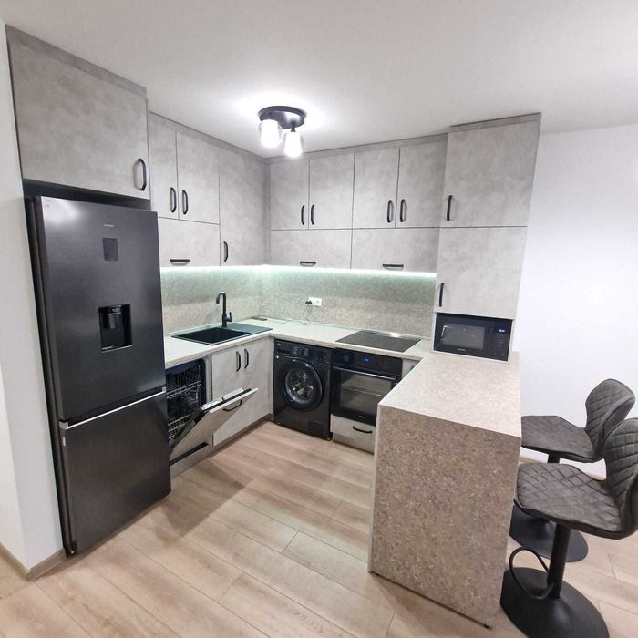 Дава се под наем Двустаен апартамент в Пловдив, Христо Смирненски - 73 кв.м за 600 € - Снимка #2