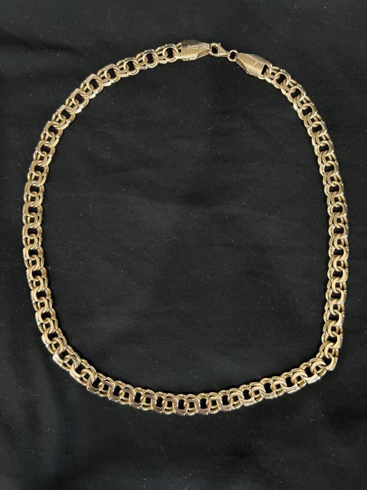 Продам золотую цепочку