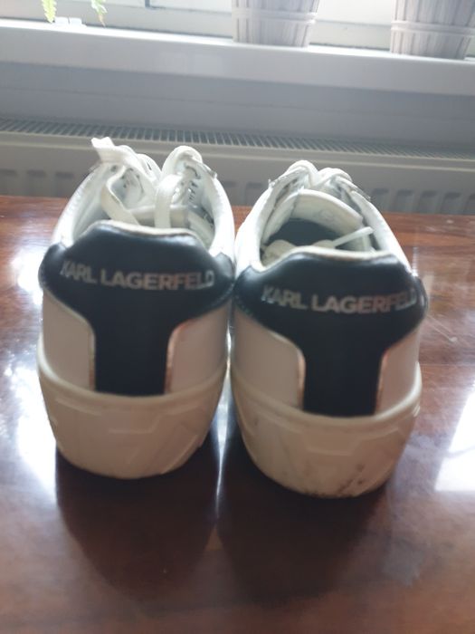 Vand adidasi Karl Lagerfeld..albi marimea 36