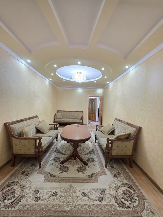 4 Maktab oldida karzinka yaqin 3 xona