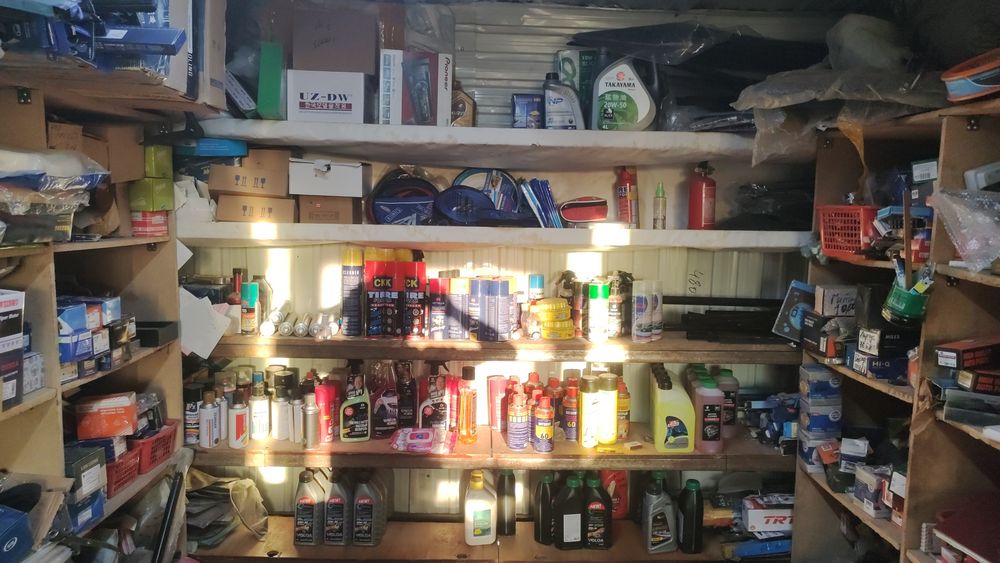 Запчасть магазин сатылады