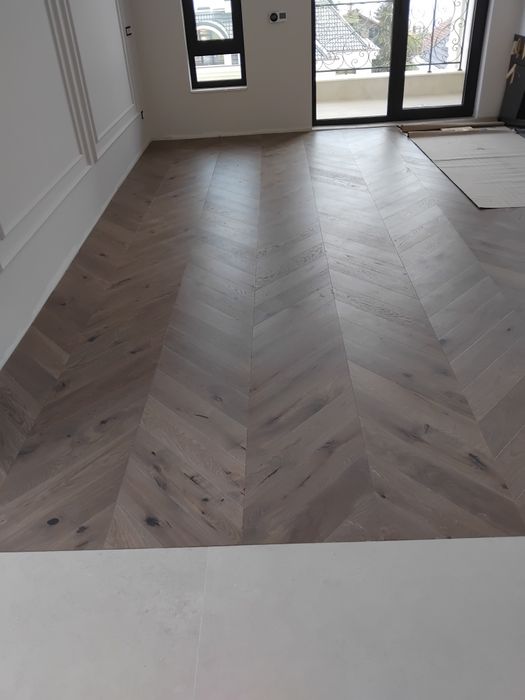 ЦИКЛЕНЕ НА ПАРКЕТИ.Подови и паркетни услуги.