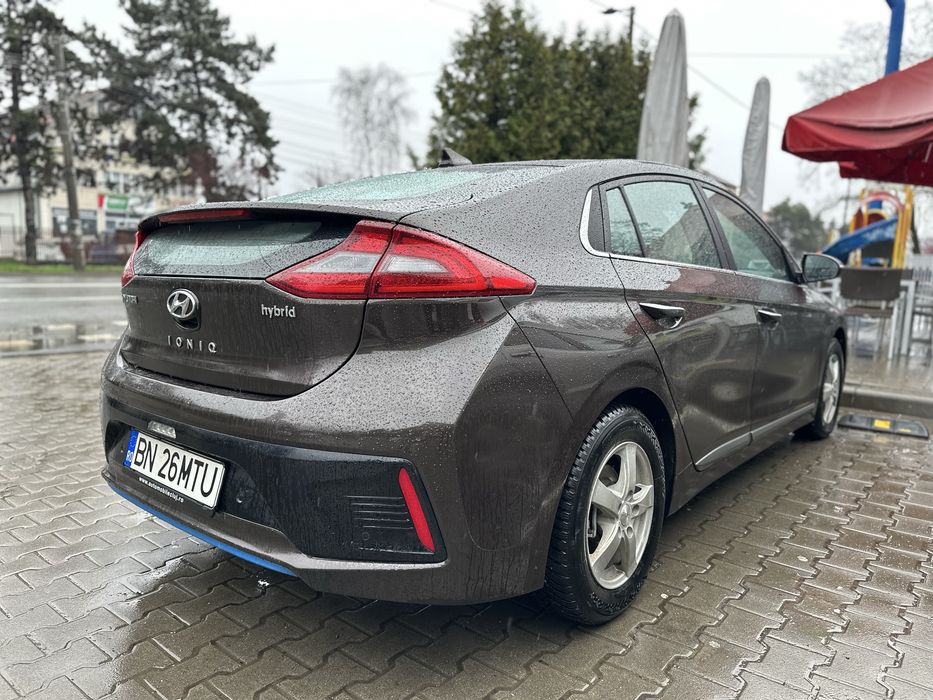 Hyundai ioniq hybrid