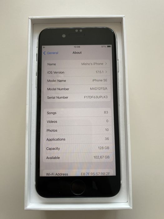 iPhone SE 2020 128gb НОВ!