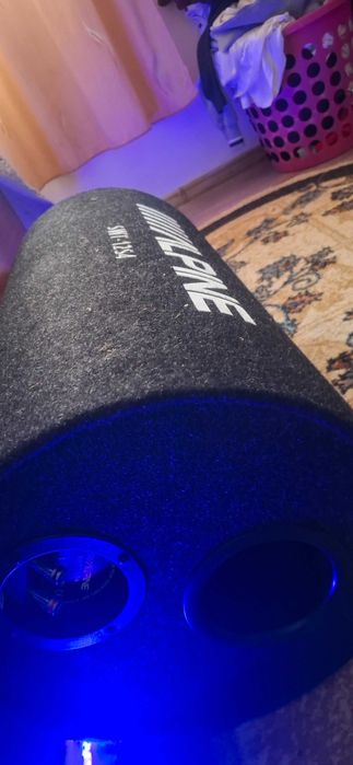 Vand subwoofer Alpine SWT-12S4 1000W In garantie
