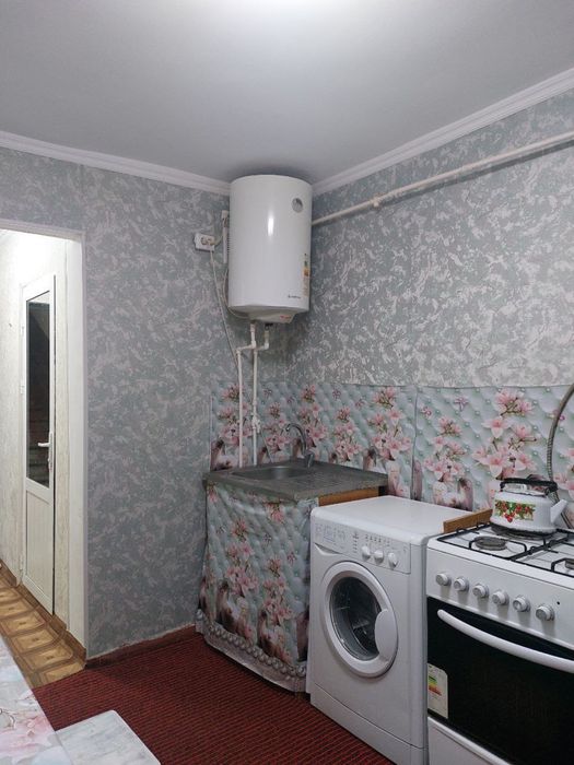 Срочна сдаётся 1 комнатная квартира БУЛЬВАР