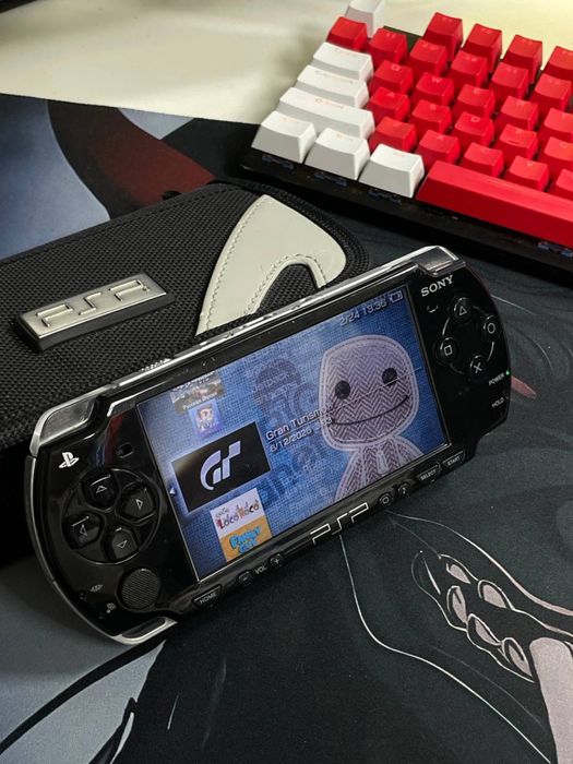 Прошитая PSP на 29Gb, с играми, с кейсом 0/0/24