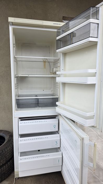 Продам холодильник
