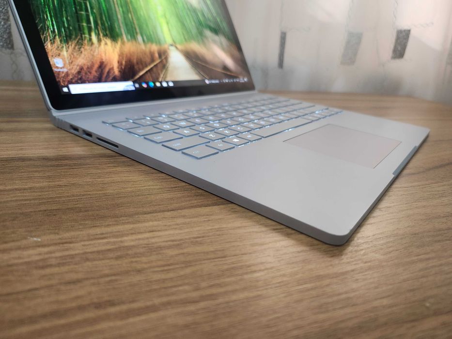 Microsoft Surface Book 2