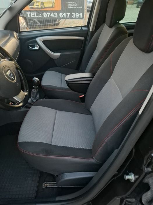 Dacia DUSTER PRESTIGE 1.5 DCI 4X4 110cp an 2013.10 Euro5