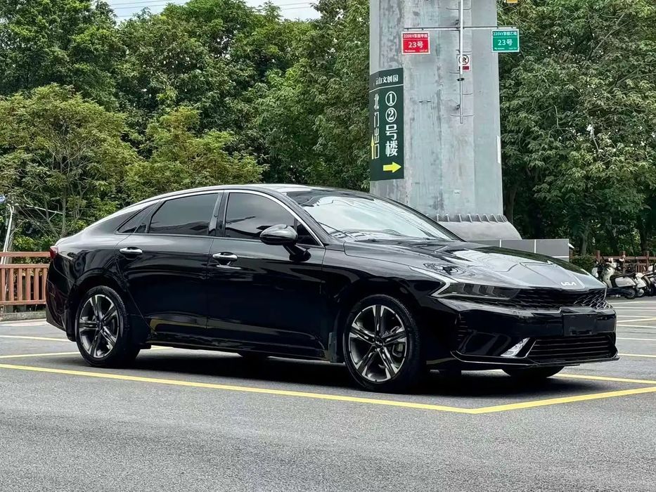 Запчасти для  KIA K5 капот