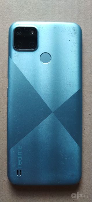 Продаётся телефон Realme C21Y