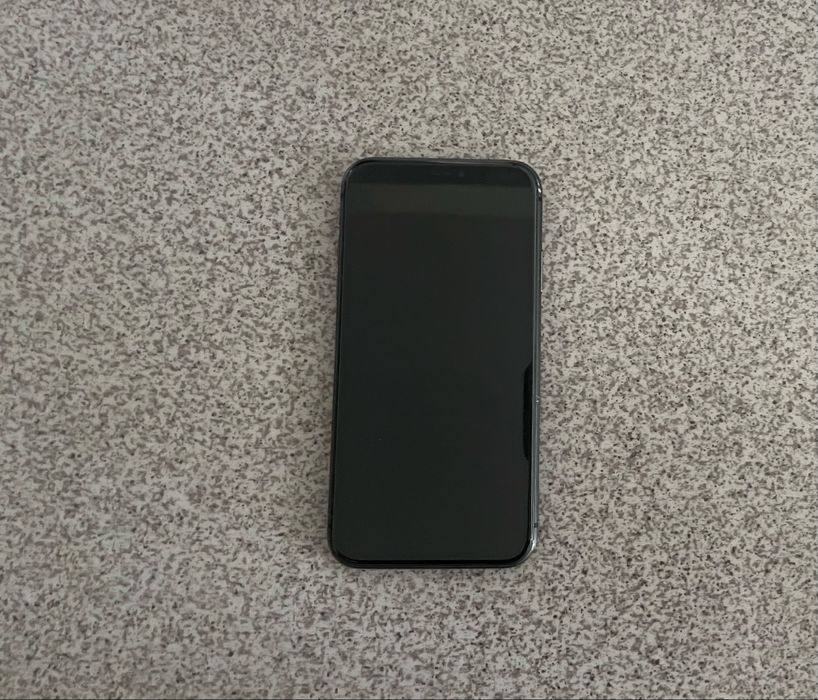 Продам Iphone 11