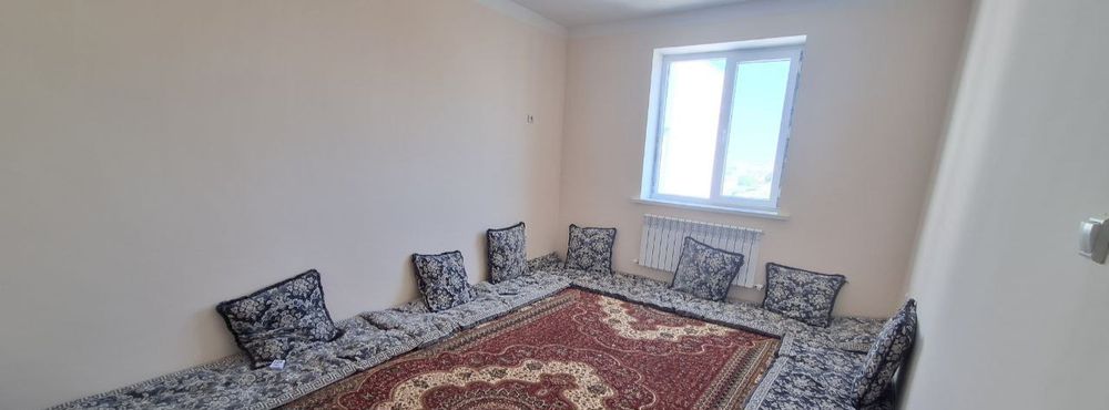 Хазорасп тум.марказида жойлашган 2хонали квартира зудлик блан сотилади