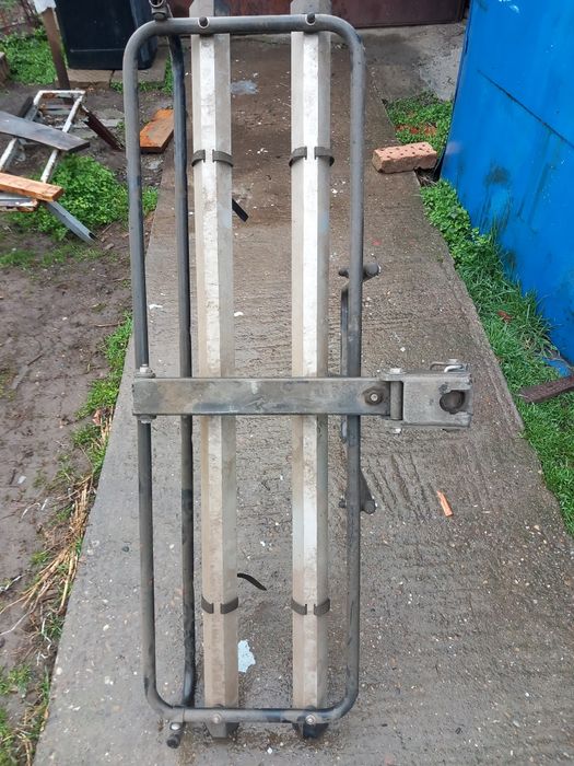 Продавам багажник за два велосипеда за теглич