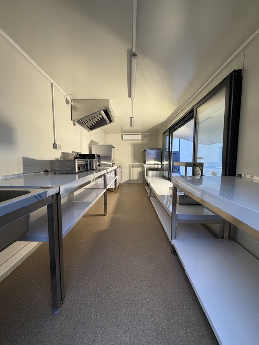 Rulote Comerciale Street Food, Rotiserie, Gogosi In Stoc Si La Comanda