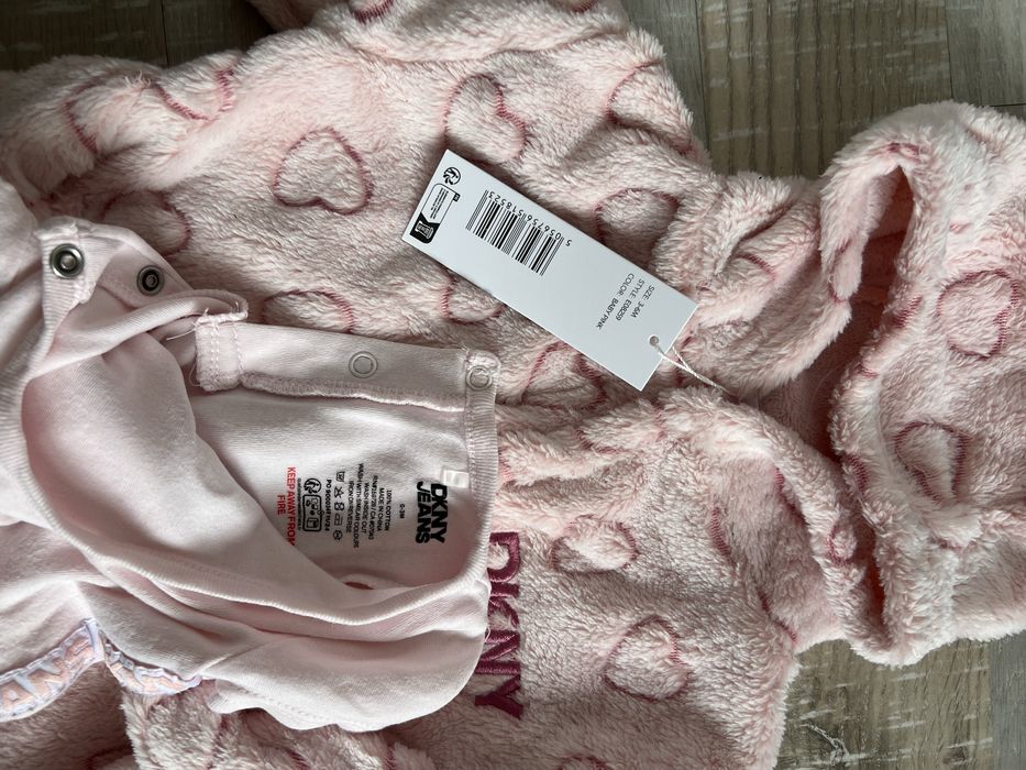 Бебешки комплект DKNY