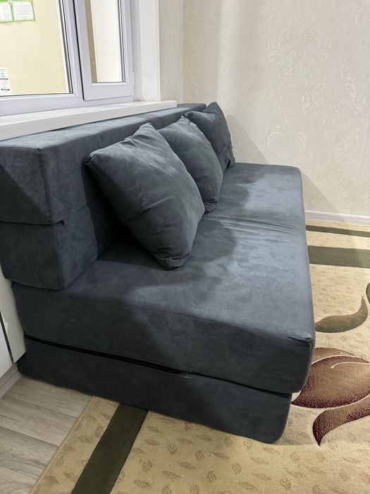 Продается кровать безкаркасная