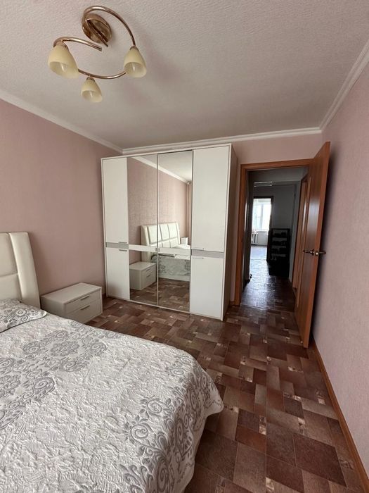 Продам 4х комнатную квартиру в районе Элеватора