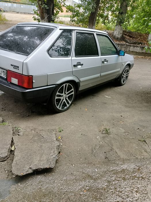 Продам машину ваз2109 в идеале