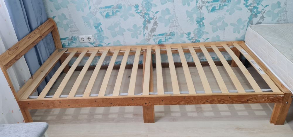 Кровать ikea с матрасом, односпальная