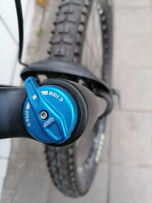 Нов карбонов eндуро велосипед La Pierre Zesty 6.9