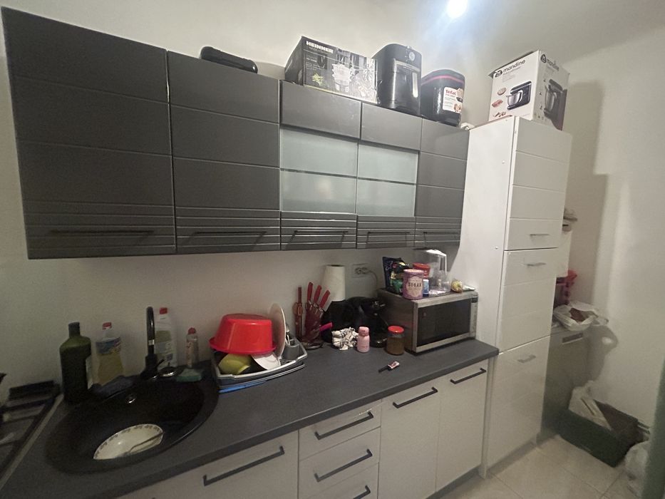 Mobilier de vanzare