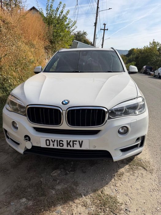 Vand sau dezmembrez bmw x5 f15 3.0D motor defect