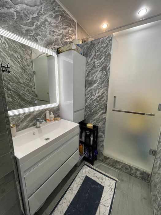 Продам евродвушку с современным ремонтом