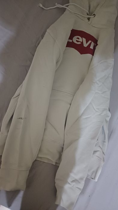 Суитчър / hoodie на Levi's