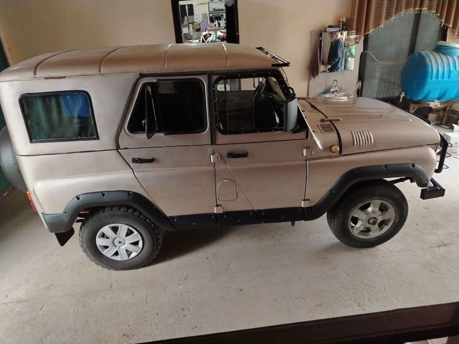 Avtomobil. Uaz469B