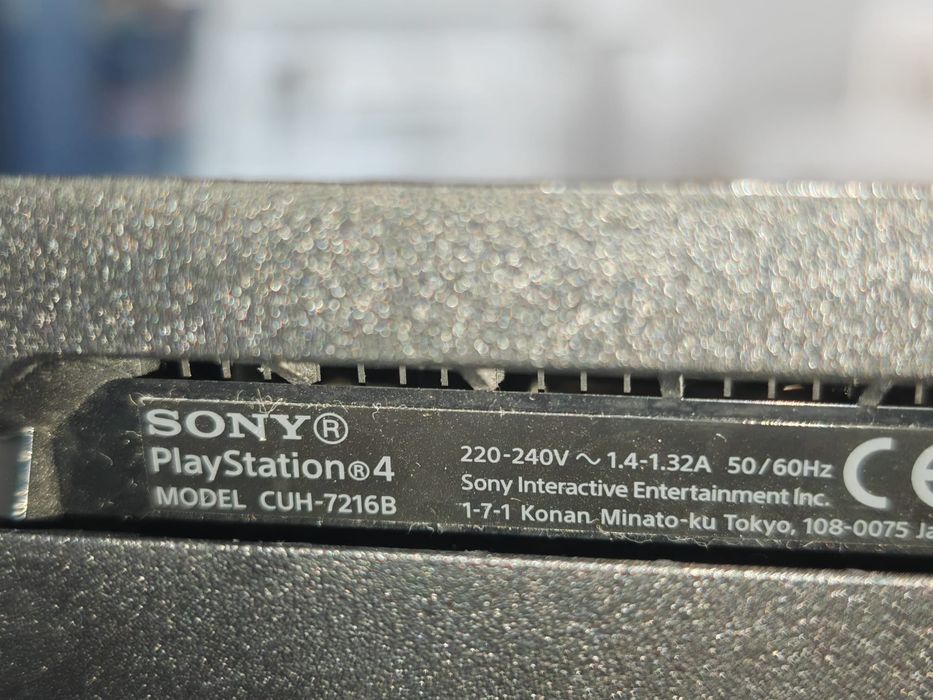 Playstation 4 pro + 2 console +3 jocuri